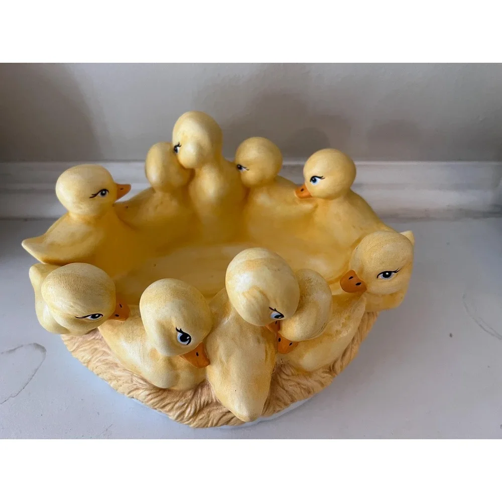 Vintage Hand Painted Circle of‎ Ducks. Ring of Ducklings. Bowl, Planter, candle.